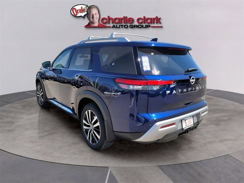 Used 2024 Nissan Pathfinder Platinum w/ Cargo Package image 3