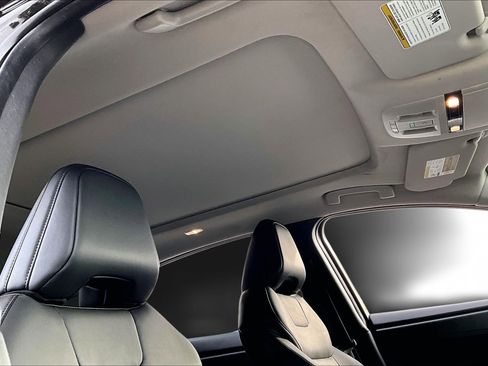 Used 2024 Nissan Ariya EVOLVE+ image 26