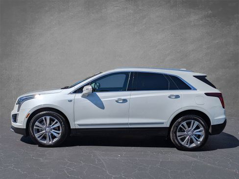 Certified 2023 Cadillac XT5 Premium Luxury w/ Technology Package image 3