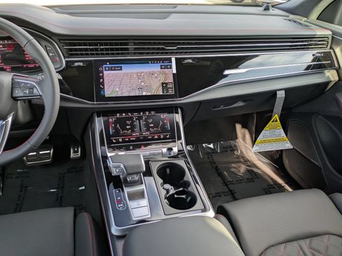 New 2026 Audi SQ8 Prestige AWD/4WD image 6