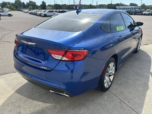 Used 2015 Chrysler 200 S w/ Navigation & Sound Group I FWD image 5