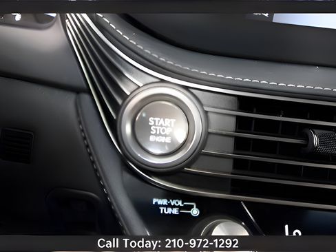 Used 2022 Lexus LS 500 RWD image 10