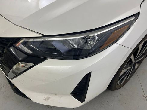 Used 2024 Nissan Sentra SV w/ SV Premium Package image 13