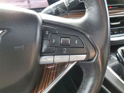 Used 2021 Cadillac Escalade ESV Premium Luxury image 12