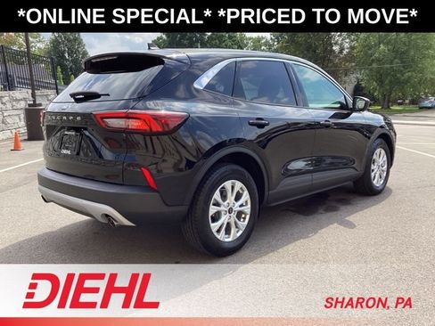 Used 2023 Ford Escape Active w/ Cold Weather Package FWD image 8