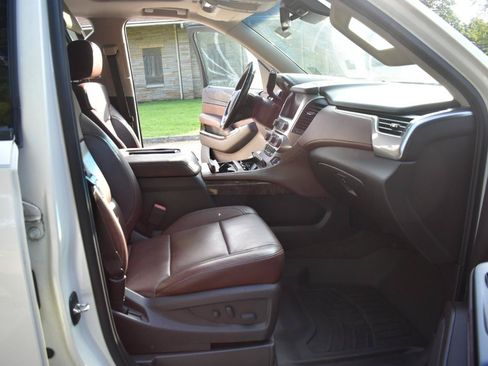 Used 2015 Chevrolet Tahoe LTZ RWD image 19