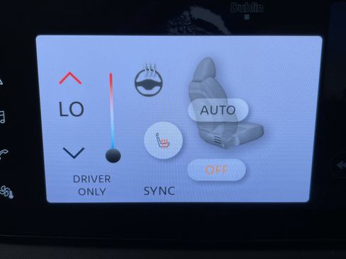 Used 2024 Nissan Ariya AWD image 21