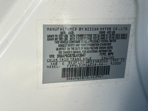 Used 2025 Nissan Kicks SV AWD/4WD image 32