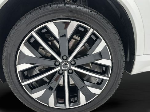 Used 2026 Volvo XC90 B6 Plus AWD/4WD image 9