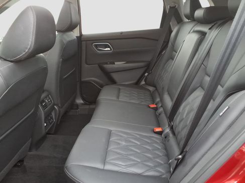 Certified 2021 Nissan Rogue Platinum image 14