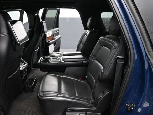 Used 2019 Lincoln Navigator L Reserve AWD/4WD image 17