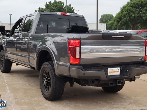 Used 2020 Ford F250 Platinum w/ Tremor Off-Road Package AWD/4WD image 5