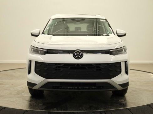 New 2026 Volkswagen Tiguan SE AWD/4WD image 8