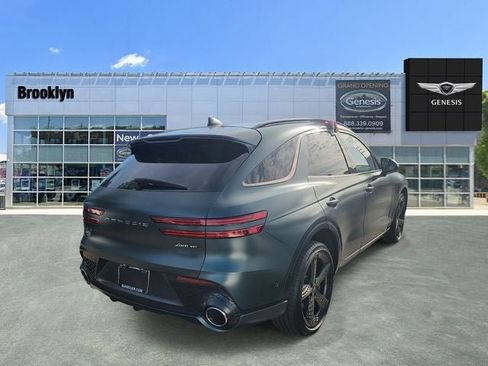 Used 2024 Genesis GV70 3.5T Sport w/ Sport Advanced Package image 8