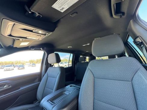 Used 2023 Chevrolet Suburban LS image 27