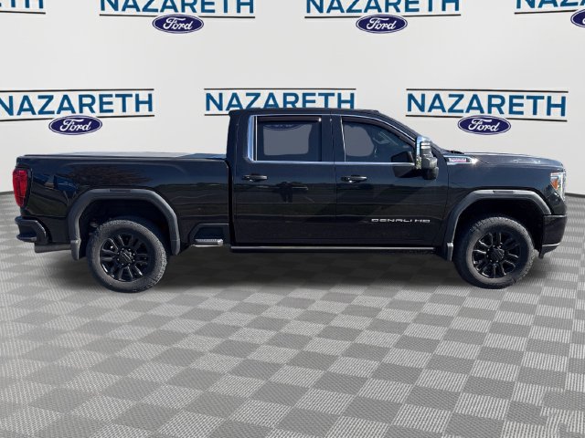 Used 2022 GMC Sierra 3500 Denali w/ Denali Black Diamond Edition AWD/4WD image 8