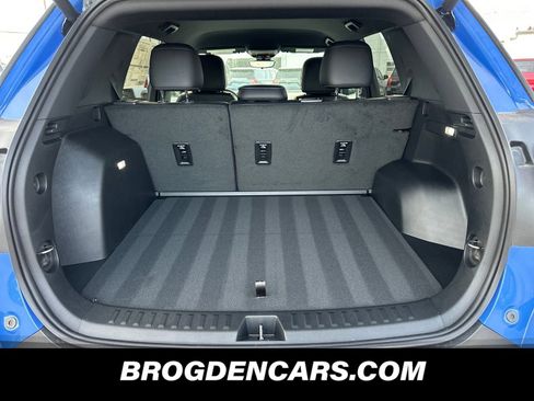 New 2026 GMC Terrain Elevation w/ Elevation Premium Package image 9