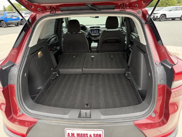 Used 2022 Chevrolet TrailBlazer LT w/ Convenience Package AWD/4WD image 15
