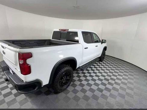 New 2026 Chevrolet Silverado 1500 ZR2 image 15