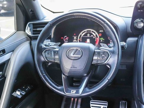 Used 2022 Lexus LX 600 F Sport w/ Accessory Package (Z1) AWD/4WD image 17