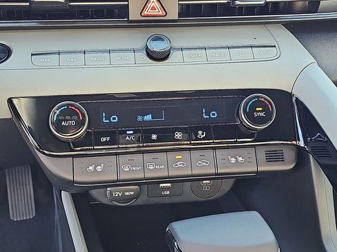 New 2025 Hyundai Elantra Limited w/ Cargo Package FWD image 29
