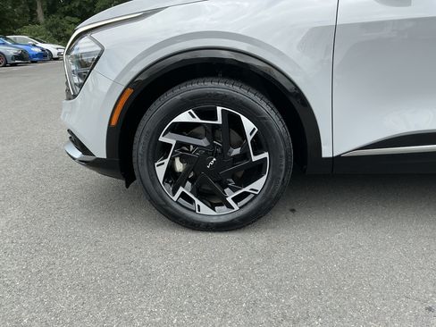 Certified 2024 Kia Sportage SX AWD/4WD image 9