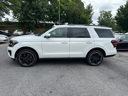 Used 2022 Ford Expedition Limited AWD/4WD image 8