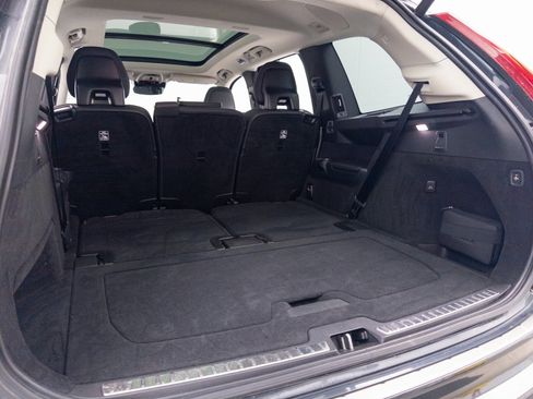 Used 2022 Volvo XC90 T8 Inscription w/ Advanced Package image 36