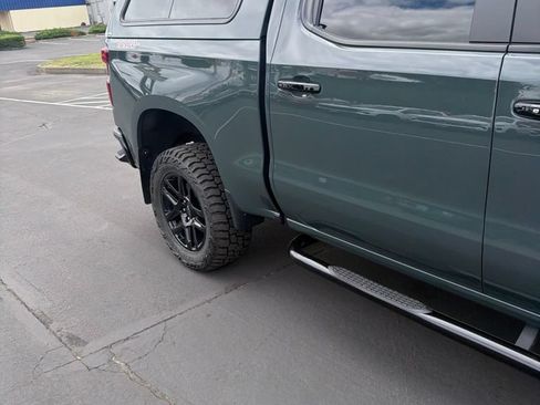 Used 2026 Chevrolet Silverado 1500 LT Trail Boss w/ LT Trail Boss Premium Package AWD/4WD image 5