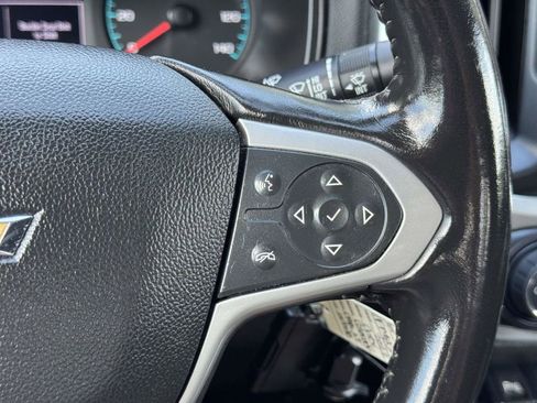Used 2022 Chevrolet Colorado LT w/ Fleet Safety Package RWD image 11