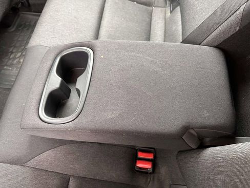 Used 2025 Toyota Camry SE FWD image 13