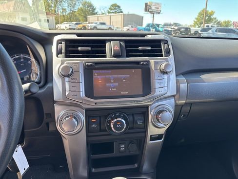 Used 2019 Toyota 4Runner SR5 image 12