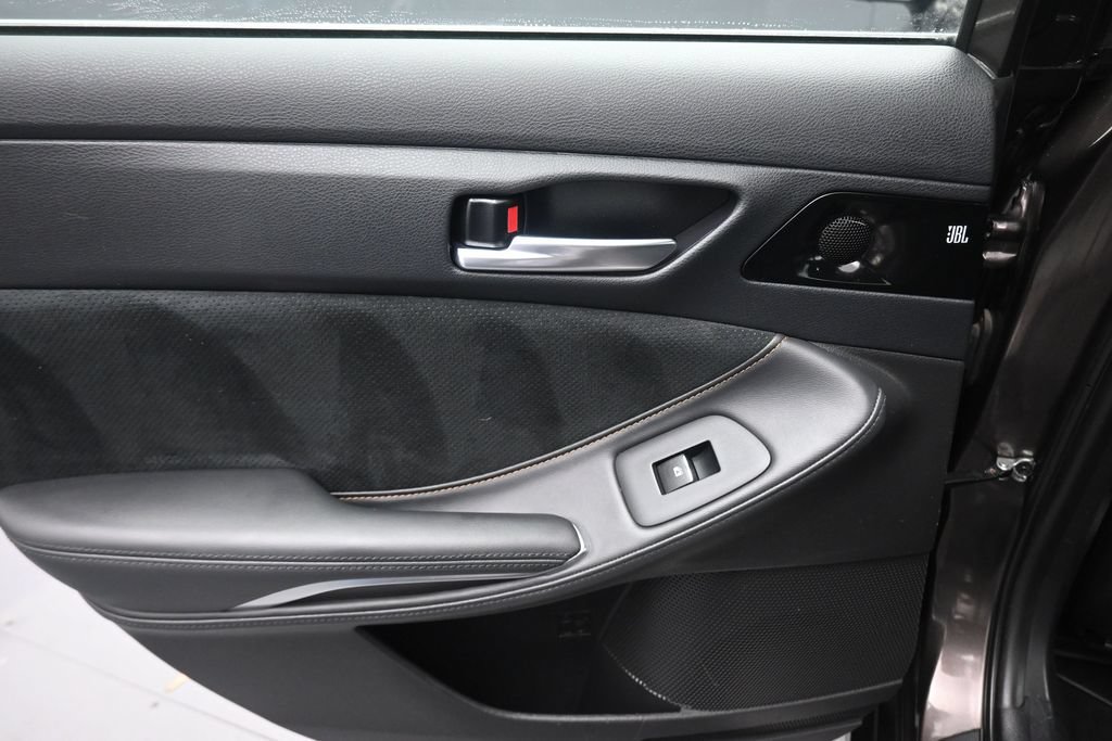 Used 2020 Toyota Avalon Touring w/ Advanced Safety Package FWD image 33