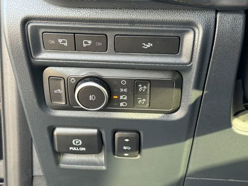 Used 2022 Ford F150 Lariat w/ Equipment Group 502A High image 14