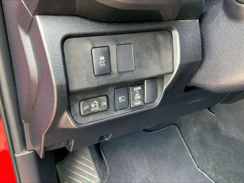Used 2022 Toyota Tacoma TRD Off-Road AWD/4WD image 36