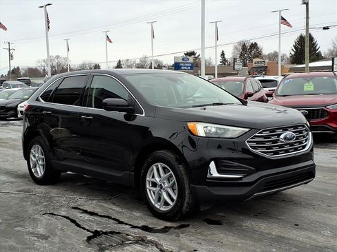 Certified 2022 Ford Edge SEL image 3