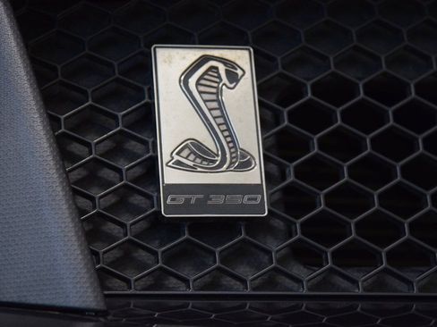 Used 2017 Ford Mustang Shelby GT350 RWD image 16