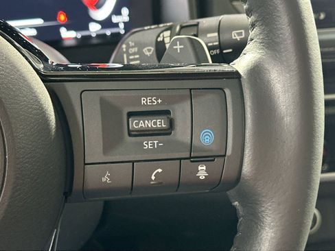 Used 2023 Nissan Rogue Platinum w/ Platinum Premium Package image 20