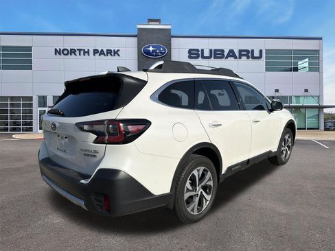 Used 2020 Subaru Outback Touring w/ Popular Package #2 AWD/4WD image 3