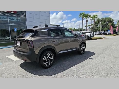 Used 2026 Nissan Kicks SV w/ Cold Weather Package FWD image 32