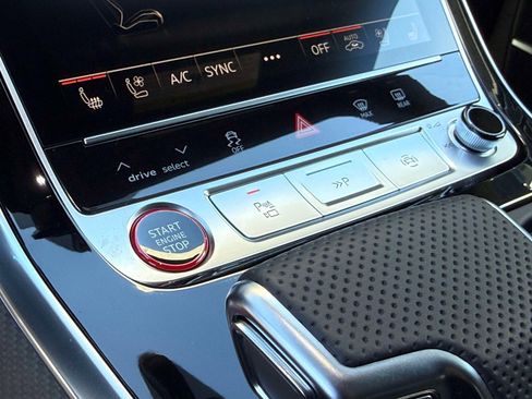 Used 2026 Audi RS Q8 performance image 51