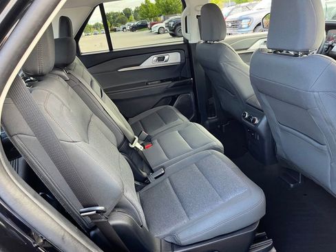 Used 2025 Ford Explorer Active image 16