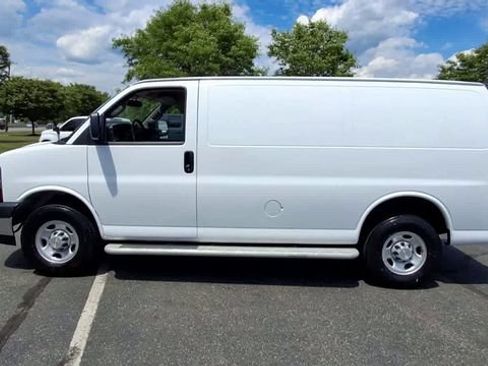 Certified 2024 Chevrolet Express 2500 w/ Driver Convenience Package RWD image 5