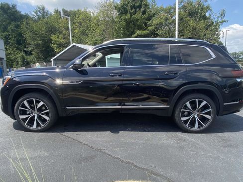 New 2026 Volkswagen Atlas SEL Premium R-Line AWD/4WD image 6