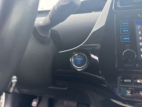 Used 2016 Toyota Prius Four image 24