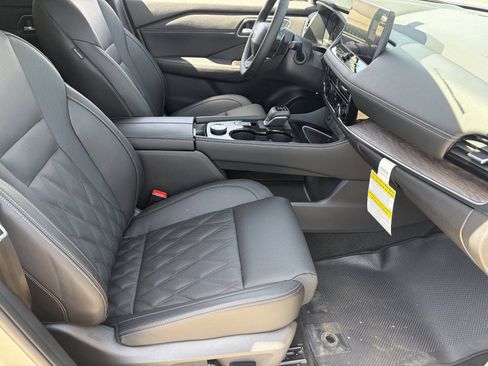 New 2026 Nissan Rogue Platinum w/ Platinum Premium Package AWD/4WD image 12