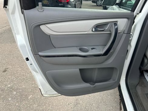 Used 2015 Chevrolet Traverse LTZ image 15