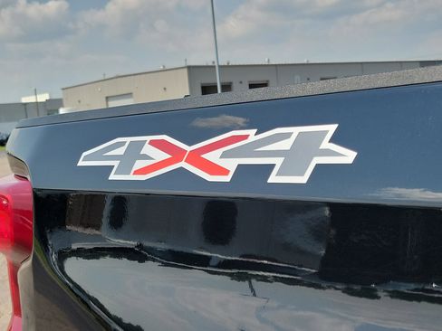 Used 2019 Chevrolet Silverado 1500 Custom image 7