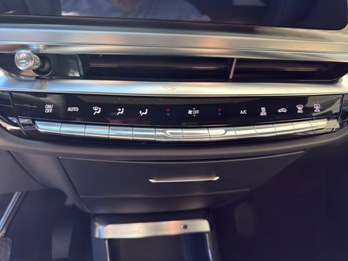 New 2026 Cadillac Lyriq Luxury image 18