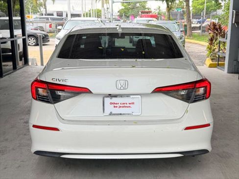 Used 2023 Honda Civic LX image 4